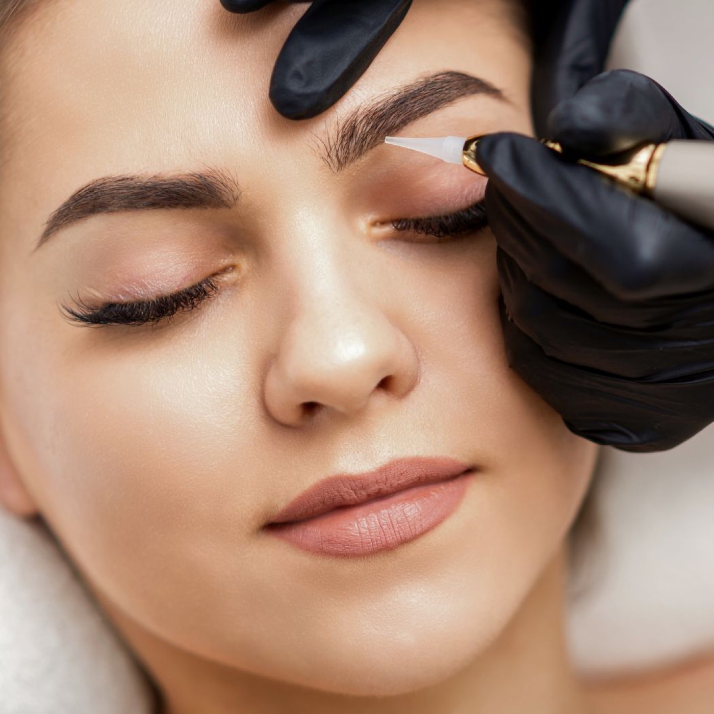 Permanent Make-up bei Kosmetikstudio Ringberg — Schönheit in ihrer dauerhaftesten Form